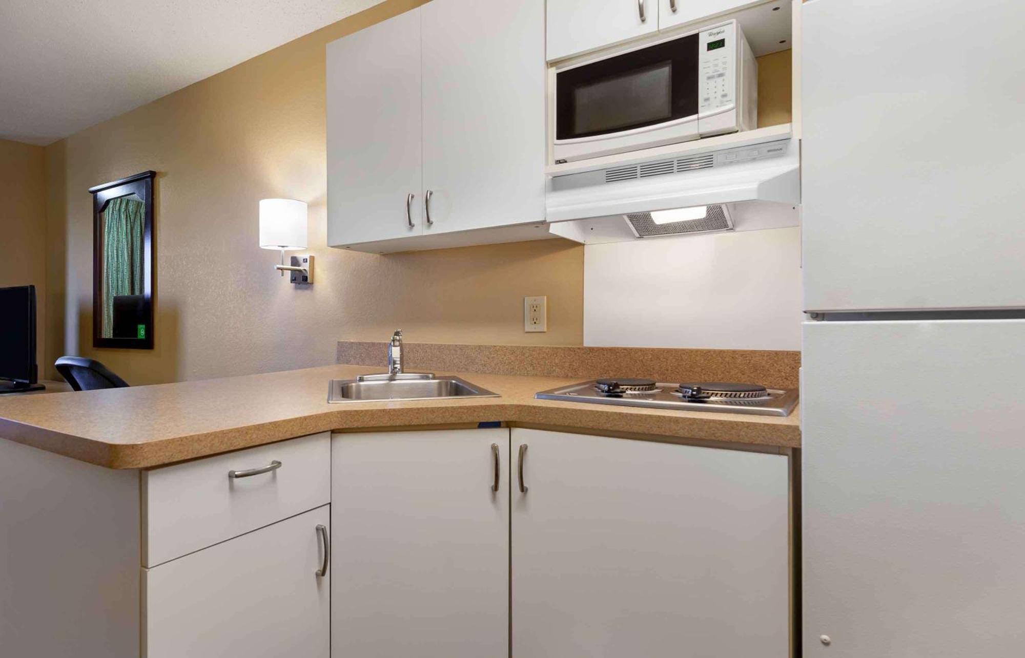 Extended Stay America Suites - Madison - Junction Court Middleton Eksteriør bilde