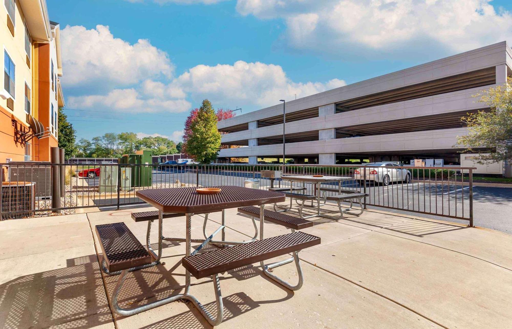 Extended Stay America Suites - Madison - Junction Court Middleton Eksteriør bilde